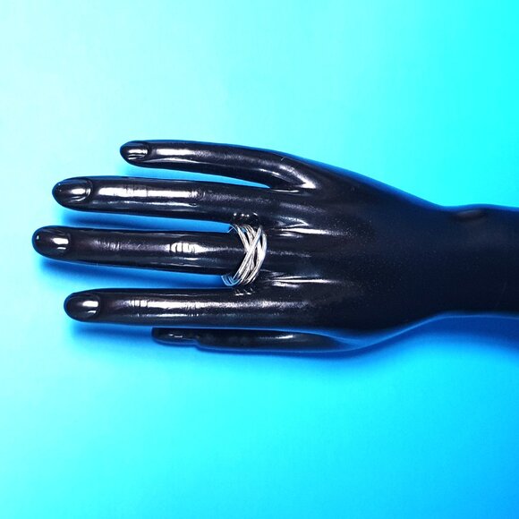 Elegant Vintage 925 Sterling Silver Interlocking 5-Band Ring – Size 9.5 – 5.75g - Picture 12 of 14